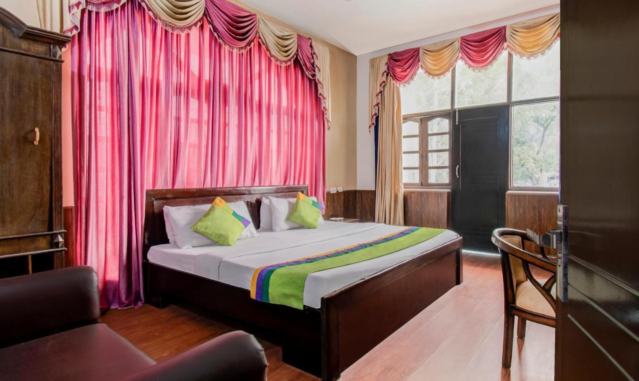 Itsy By Treebo - Jungle View Retreat Hotel เดห์ราดุน ภายนอก รูปภาพ