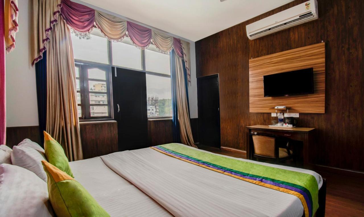 Itsy By Treebo - Jungle View Retreat Hotel เดห์ราดุน ภายนอก รูปภาพ