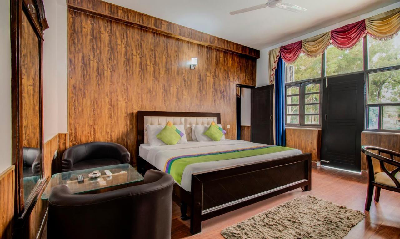 Itsy By Treebo - Jungle View Retreat Hotel เดห์ราดุน ภายนอก รูปภาพ